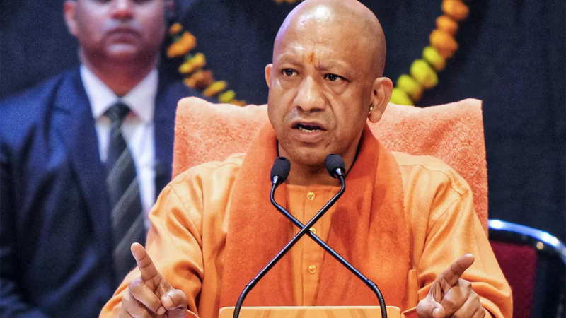 Lucknow Fire Incident में एक नया मोड़ निलंबित FSSO कमलेंद्र सिंह ने CM योगी को लिखा पत्र