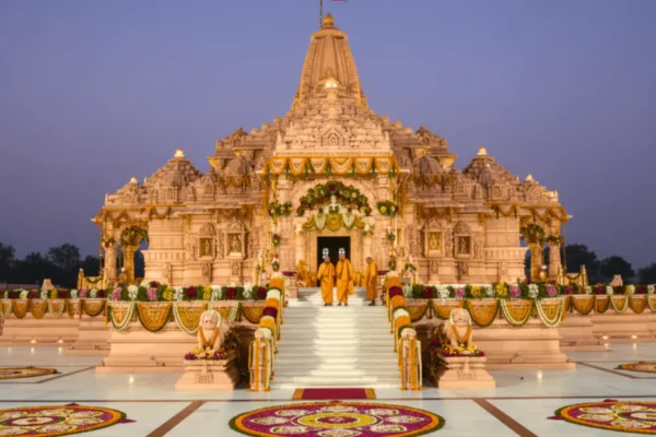 Ram Mandir चढ़ावा चोरी मामले में दर्ज हुई FIR अखिलेश ने कसा तंज कहा – फुनगी को फांसी