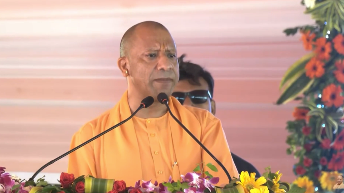 Yogi Adityanath ने बताया सपा की पीड़ा कहा – जहाँ राम मंदिर है वहां ये बाबरी देखना चाहते थे
