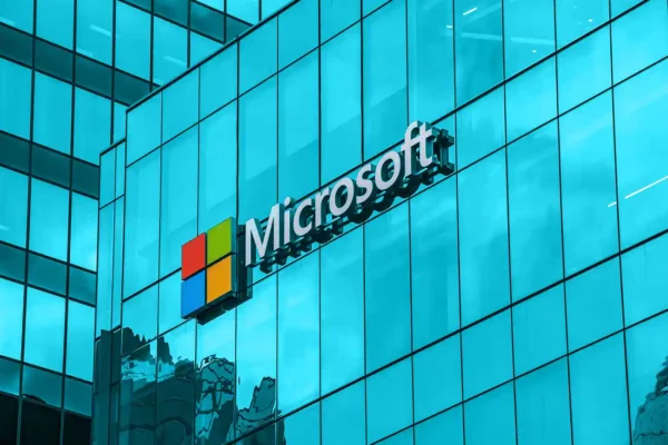 Microsoft में अगर आप काम करते है तो खबर आपके लिए है